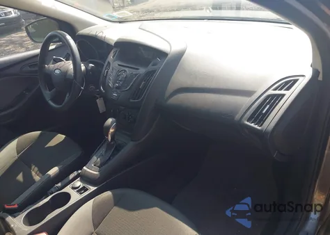 2014 Ford Focus S z USA, uszkodzony, nr VIN 1FADP3E24EL389228